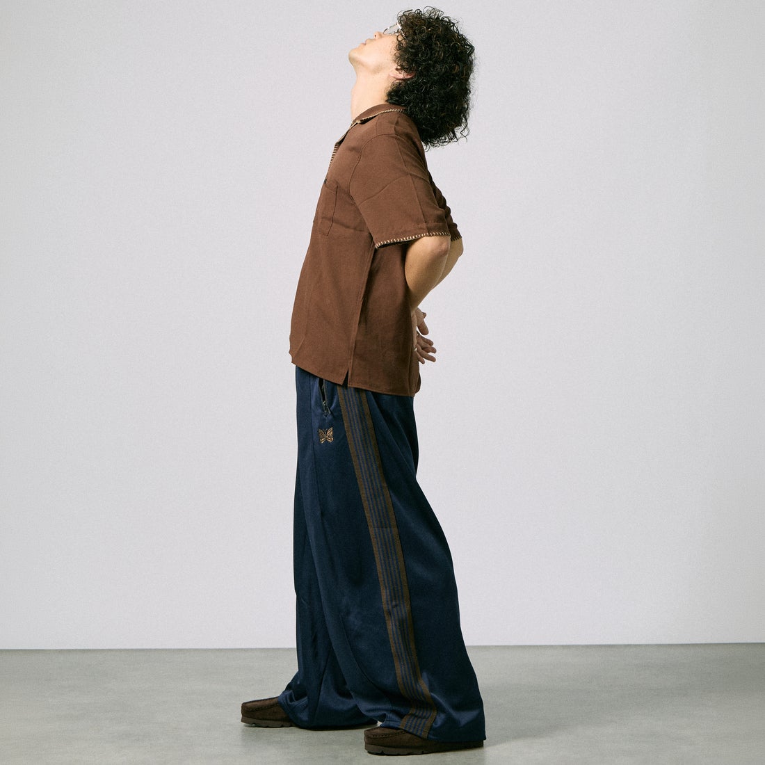 Needles [ニードルズ] 別注 ヒザデルトラックパンツ [SX1664-JF] NAVY &&モデル身長：171cm 着用サイズ：M&&