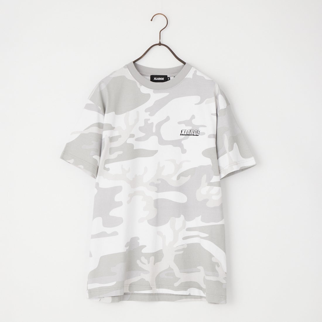 XLARGE [エクストララージ] マルチロゴ カモ柄ショートスリーブTシャツ [101262011030] WHITE