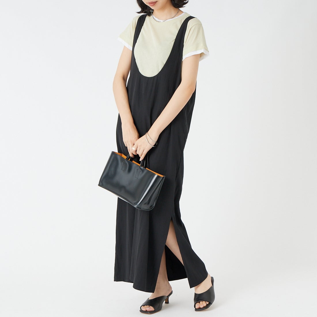 BLACK&&モデル身長：162cm 着用サイズ：F&&
