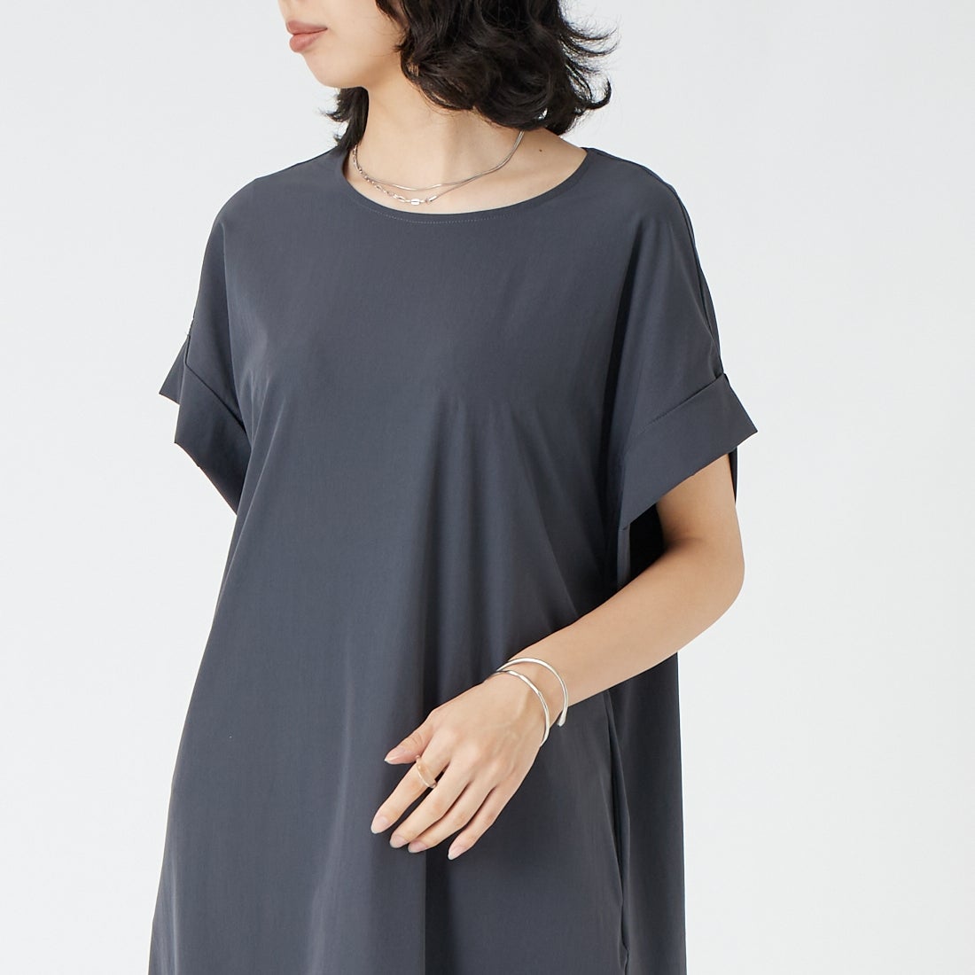 CLOCHE [クロシェ] 接触冷感コクーンワンピース [65285599] ﾁｬｺｰﾙ &&モデル身長：162cm 着用サイズ：F&&