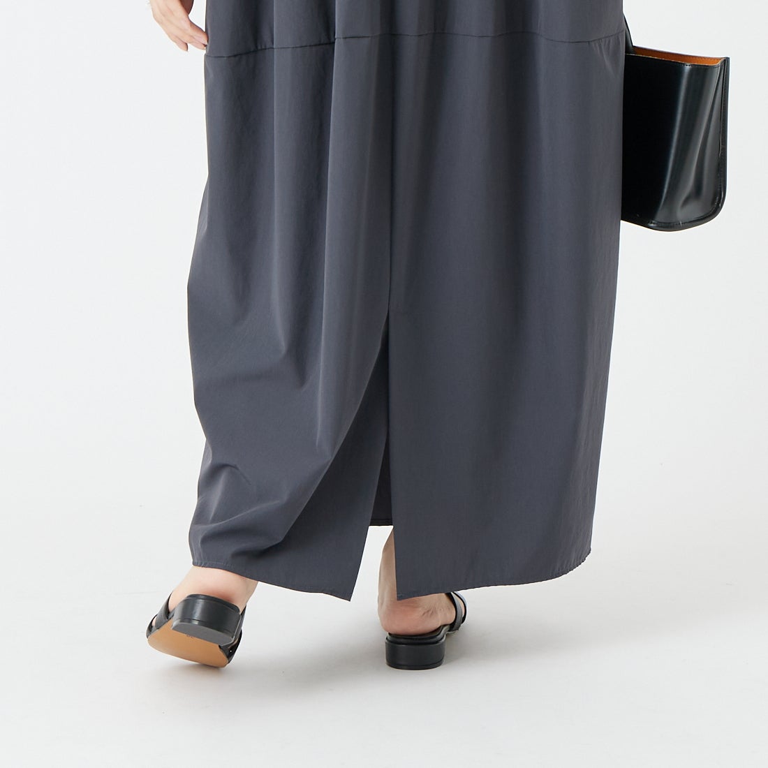 CLOCHE [クロシェ] 接触冷感コクーンワンピース [65285599] ﾁｬｺｰﾙ &&モデル身長：162cm 着用サイズ：F&&