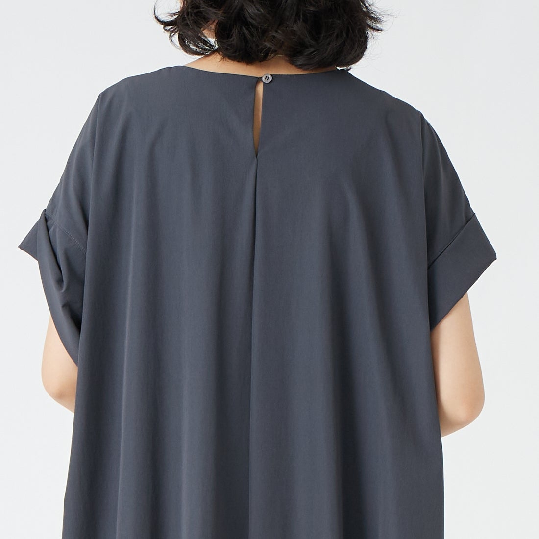 CLOCHE [クロシェ] 接触冷感コクーンワンピース [65285599] ﾁｬｺｰﾙ &&モデル身長：162cm 着用サイズ：F&&