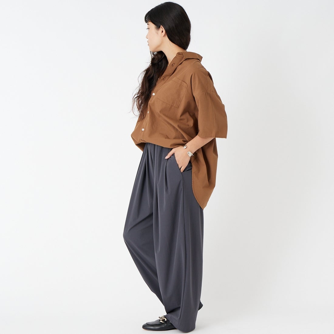 CLOCHE [クロシェ] 接触冷感テーパードタックパンツ [65286523] ﾁｬｺｰﾙ &&モデル身長：162cm 着用サイズ：2&&