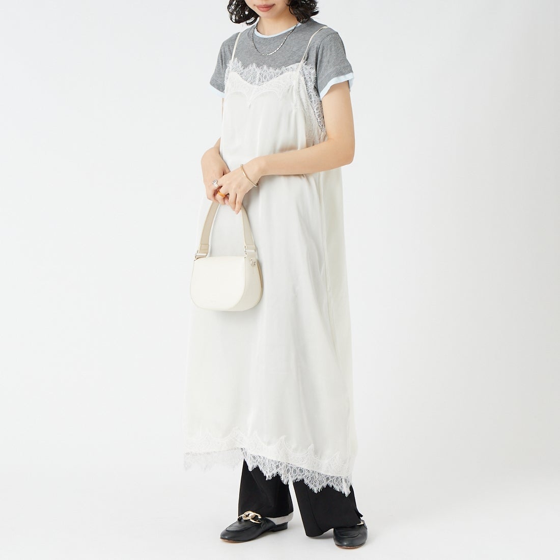 06 O.WHITE&&モデル身長：162cm 着用サイズ：F&&