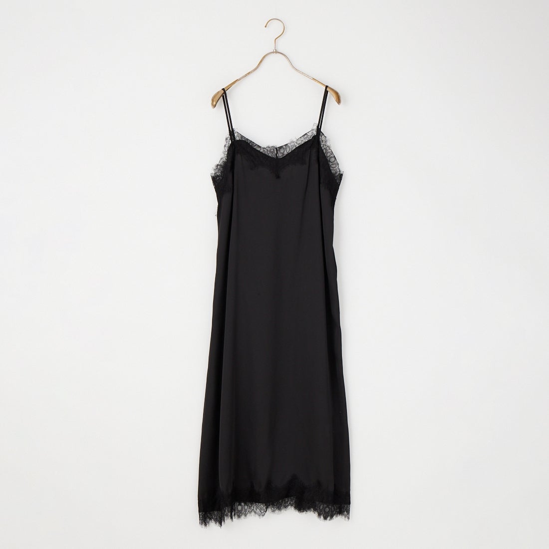 19 BLACK