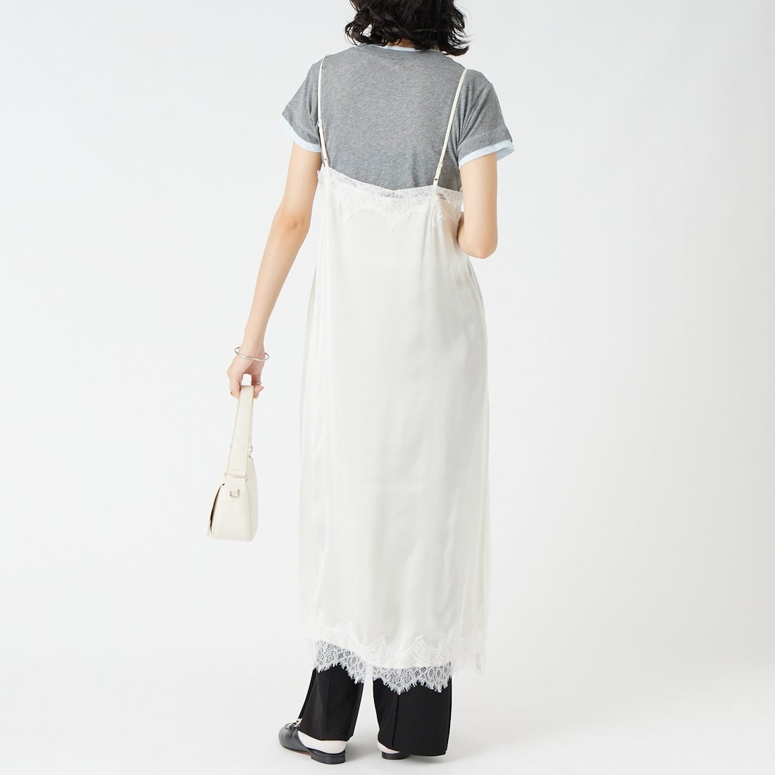 TORRAZZO DONNA [トラッゾドンナ] レースサテンキャミソールドレス [6267-401] 06 O.WHITE &&モデル身長：162cm 着用サイズ：F&&
