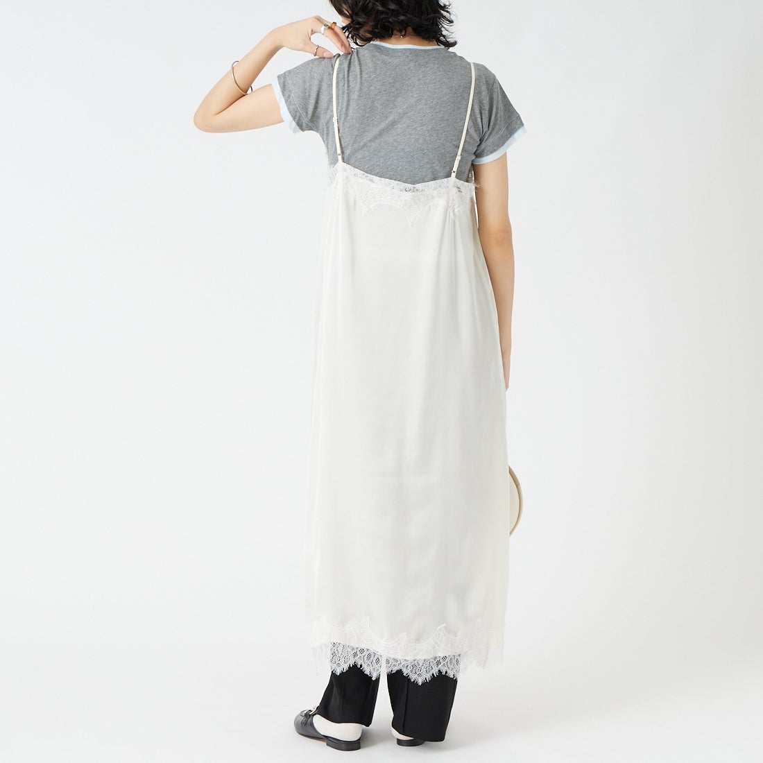 TORRAZZO DONNA [トラッゾドンナ] レースサテンキャミソールドレス [6267-401] 06 O.WHITE &&モデル身長：162cm 着用サイズ：F&&