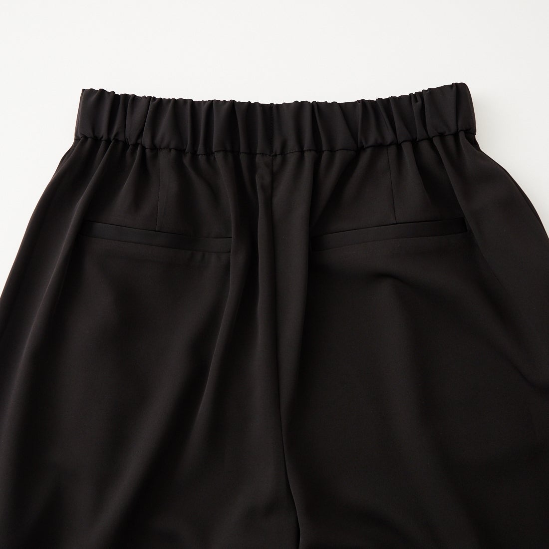 CHIGNON [シニヨン] ドレープコクーンパンツ [3263-625MK] BLACK