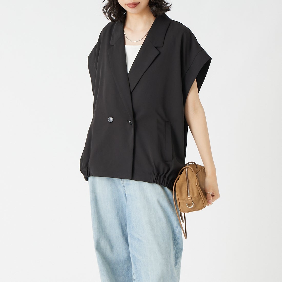 CHIGNON [シニヨン] オーバーフォルムダブルジレ [4263-623MK] BLACK &&モデル身長：162cm 着用サイズ：F&&