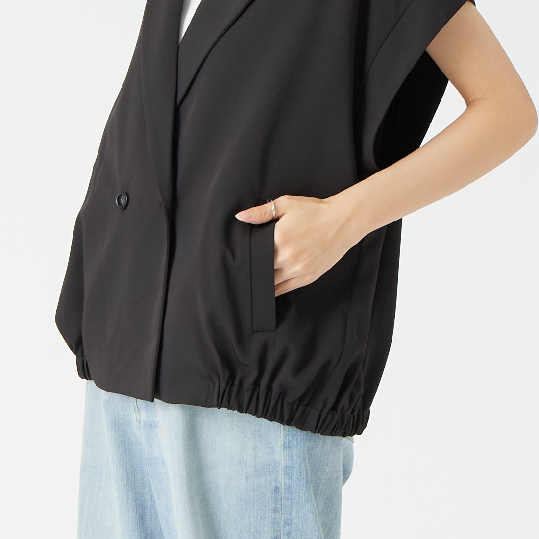 CHIGNON [シニヨン] オーバーフォルムダブルジレ [4263-623MK] BLACK &&モデル身長：162cm 着用サイズ：F&&
