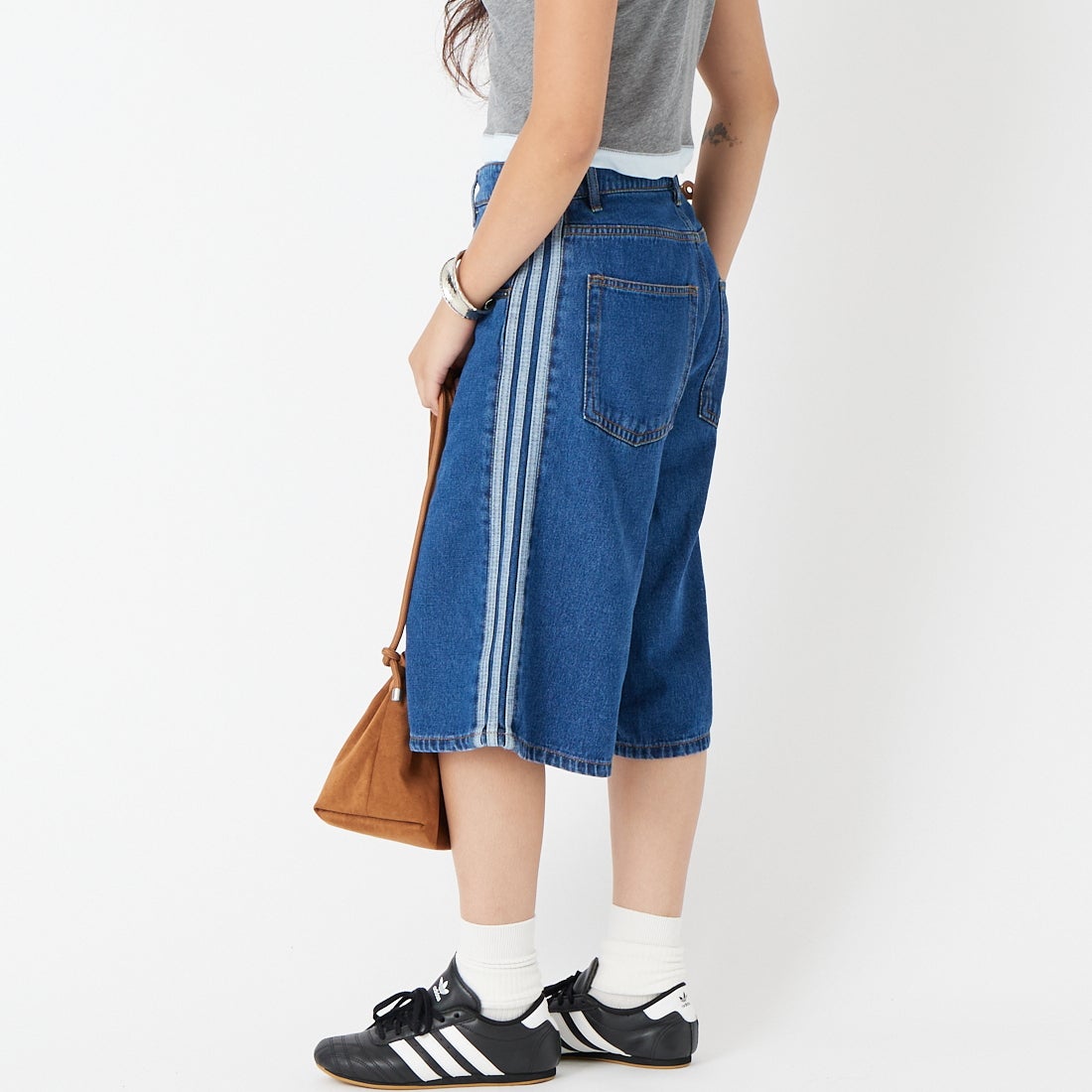adidas Originals [アディダス オリジナルス] ファイアーバード アディカラーデニムショーツ [I8799] KD1500 &&モデル身長：162cm 着用サイズ：30&&