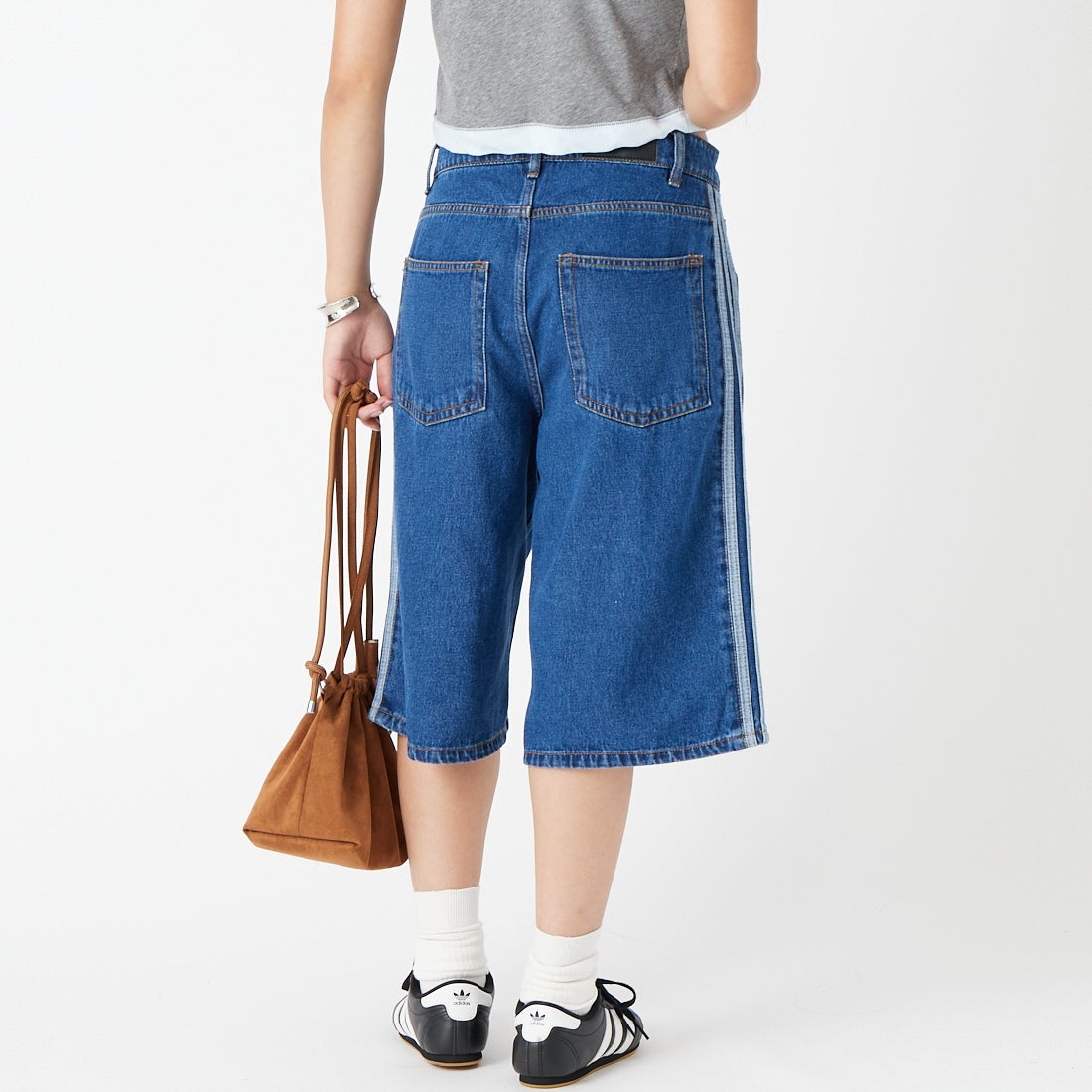 adidas Originals [アディダス オリジナルス] ファイアーバード アディカラーデニムショーツ [I8799] KD1500 &&モデル身長：162cm 着用サイズ：30&&