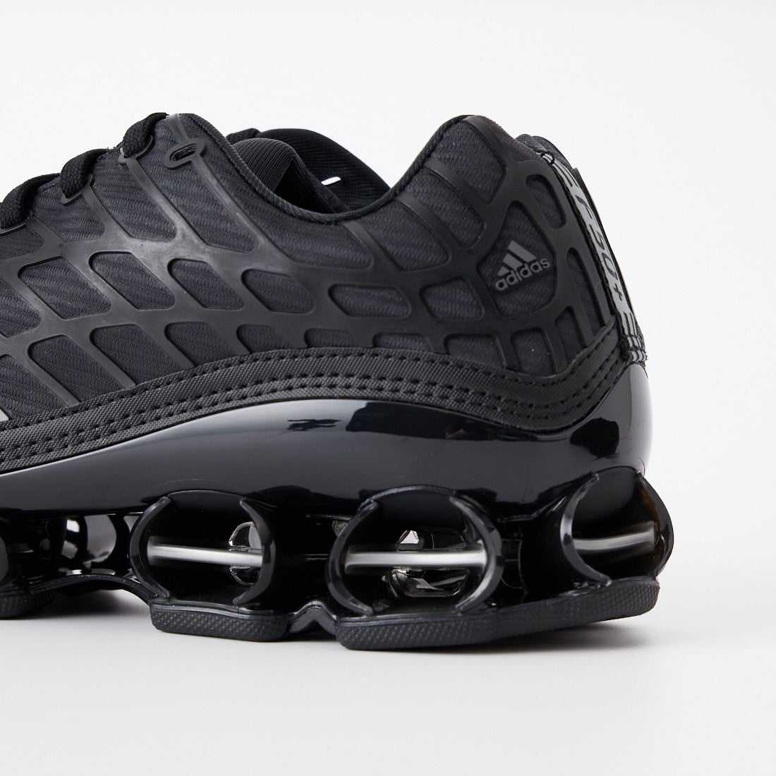 adidas Originals [アディダス オリジナルス] メガライド F50 [MEGARIDE-F50] HQ9343