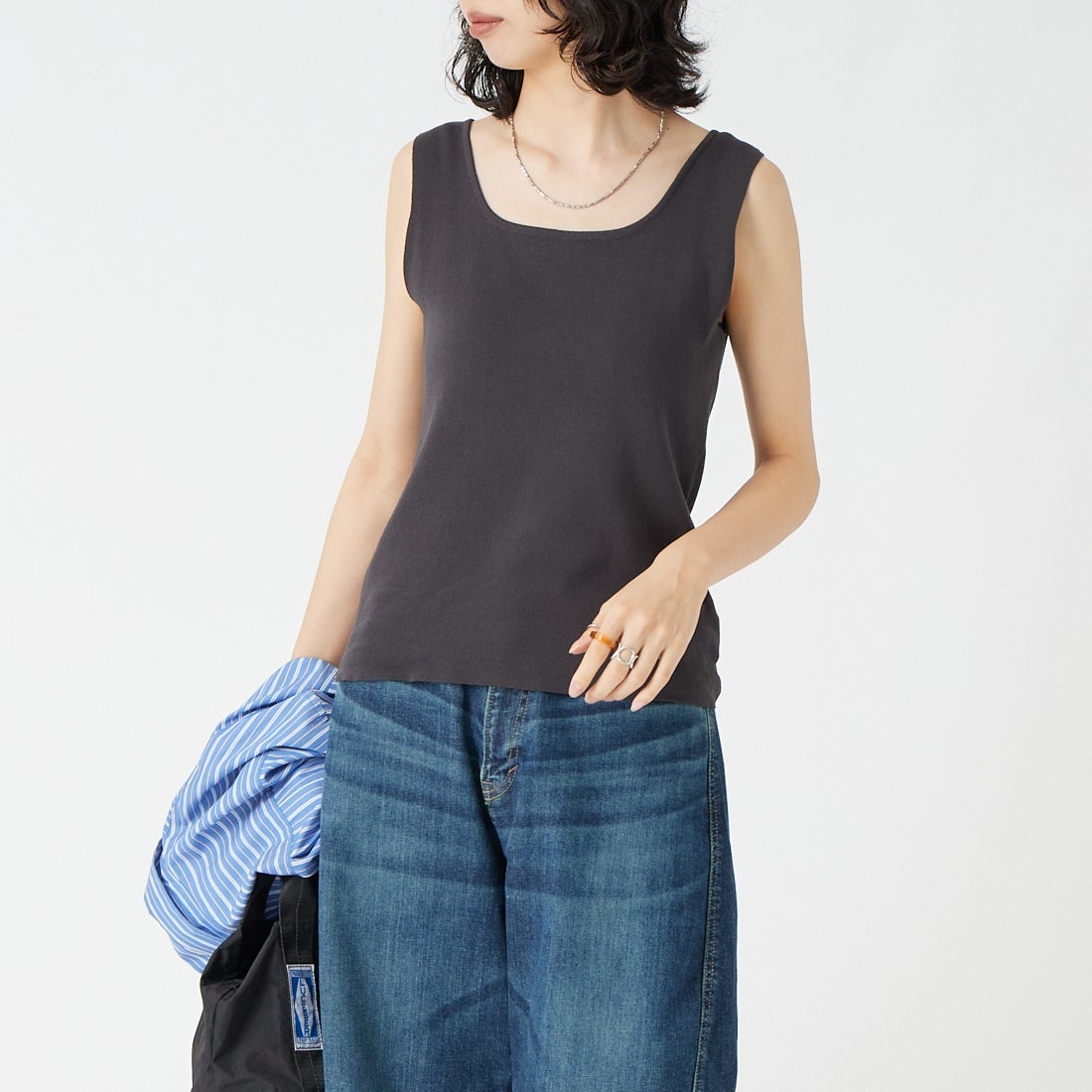 CLOCHE [クロシェ] スクエアニットタンクトップ [65285508] ﾁｬｺｰﾙ &&モデル身長：162cm 着用サイズ：2&&