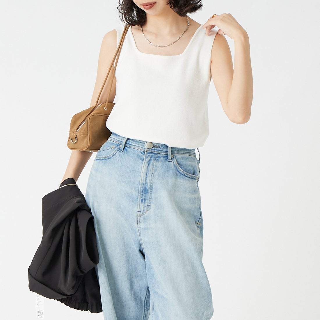 CLOCHE [クロシェ] スクエアニットタンクトップ [65285508]ﾎﾜｲﾄ &&モデル身長：162cm 着用サイズ：2&&