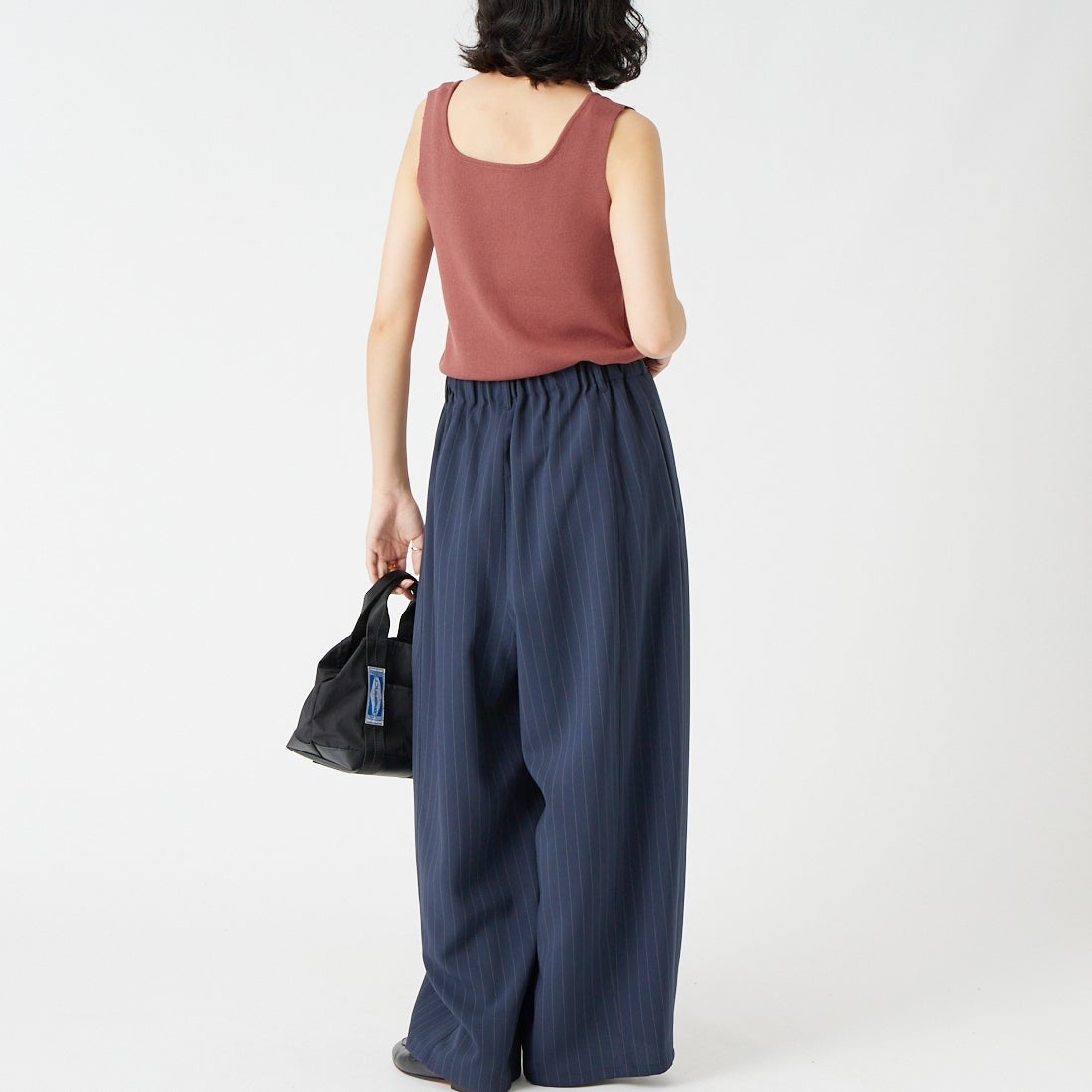 CLOCHE [クロシェ] スクエアニットタンクトップ [65285508]ﾚｯﾄﾞ &&モデル身長：162cm 着用サイズ：2&&