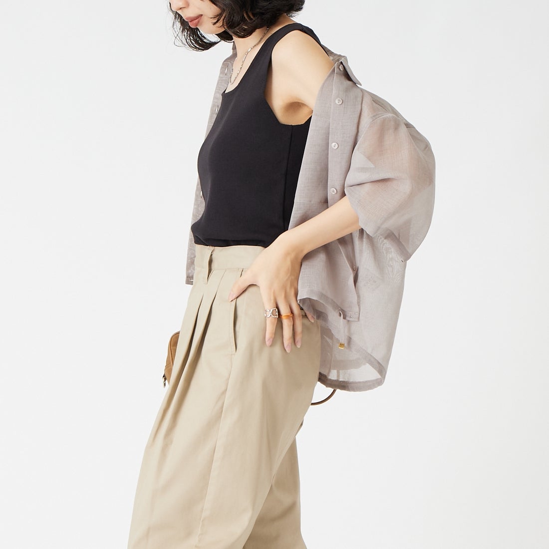 CLOCHE [クロシェ] スクエアニットタンクトップ [65285508]ﾌﾞﾗｯｸ &&モデル身長：162cm 着用サイズ：2&&