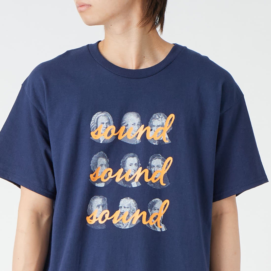 SCREEN STARS [スクリーンスターズ] 別注 偉人プリントTシャツ [26SS-SSBTGRIN-JF] NAVY &&モデル身長：177cm 着用サイズ：M&&