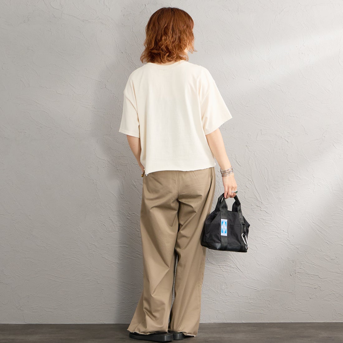 SCREEN STARS [スクリーンスターズ] 別注 偉人プリントTシャツ [26SS-SSBTGRIN-JF] NATURAL2 &&モデル身長：158cm 着用サイズ：F&&