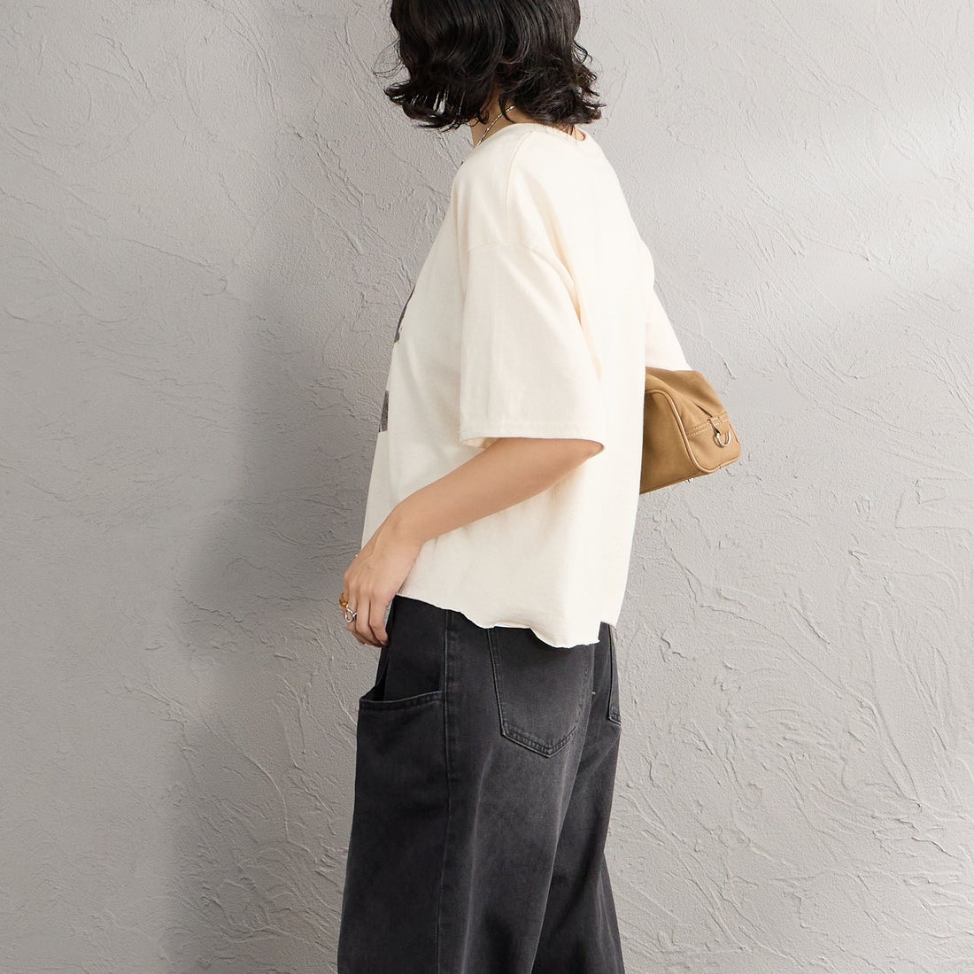 SCREEN STARS [スクリーンスターズ] 別注 偉人プリントTシャツ [26SS-SSBTGRIN-JF] NATURAL1 &&モデル身長：162cm 着用サイズ：F&&