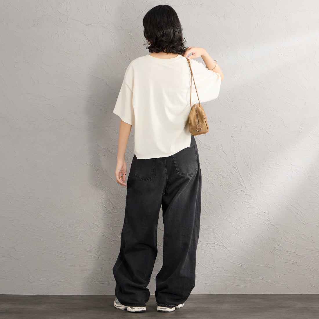 SCREEN STARS [スクリーンスターズ] 別注 偉人プリントTシャツ [26SS-SSBTGRIN-JF] NATURAL1 &&モデル身長：162cm 着用サイズ：F&&