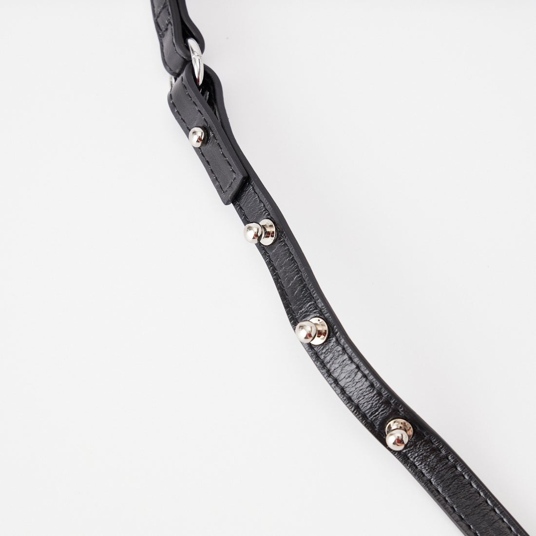 YENN [イエン] チェーンベルトポーチ [Y252-02057-7] BLACK