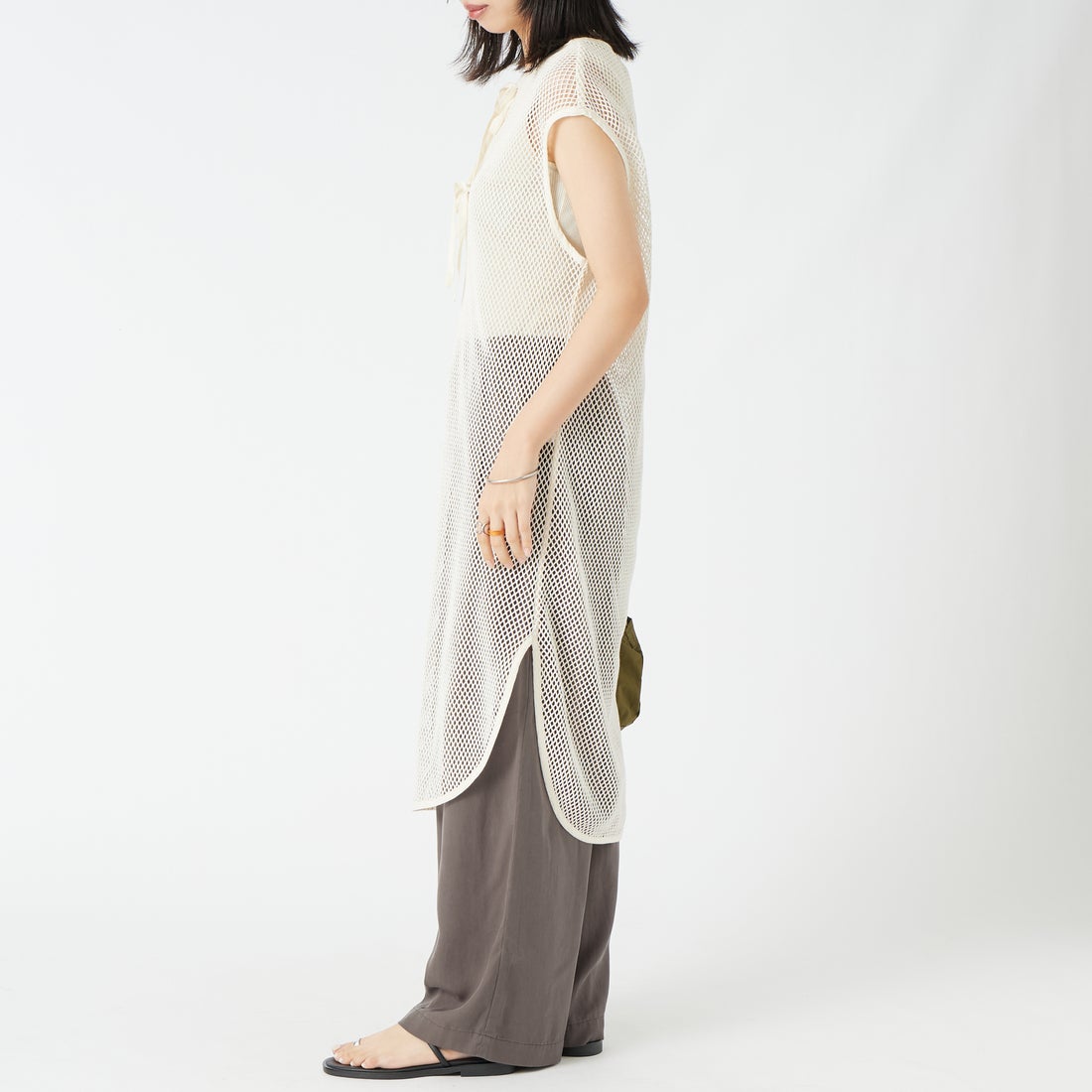 KHA:KI [カーキ] ミリタリーメッシュワンピース [MIL26SOP3106] ECRU &&モデル身長：162cm 着用サイズ：1&&