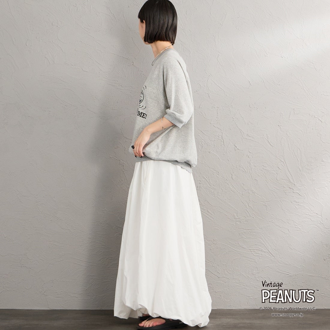 THE SHINZONE [ザ シンゾーン] PEANUTS ハーフスリーブスウェット [26MMSCU17] 06 GRAY &&モデル身長：150cm 着用サイズ：F0&&
