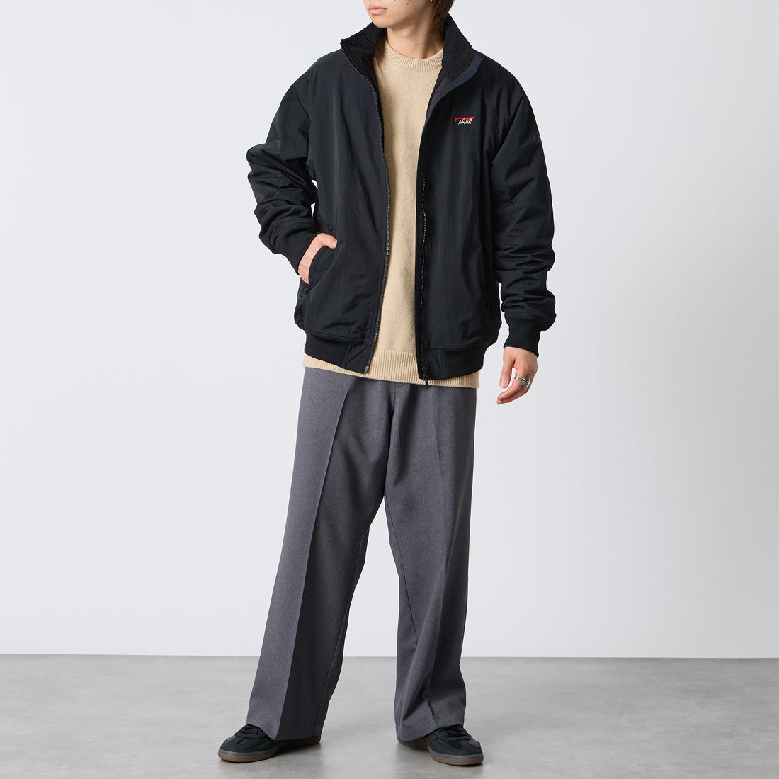 JEANSFACTORY × NANGA [ジーンズファクトリー × ナンガ] 別注 裏フリースブルゾン [NW2609-JF] BLACK &&モデル身長：177cm 着用サイズ：L&&