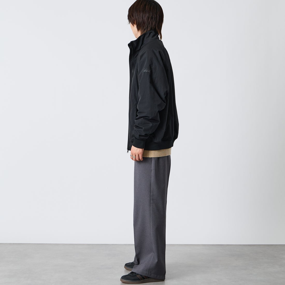 JEANSFACTORY × NANGA [ジーンズファクトリー × ナンガ] 別注 裏フリースブルゾン [NW2609-JF] BLACK &&モデル身長：177cm 着用サイズ：L&&