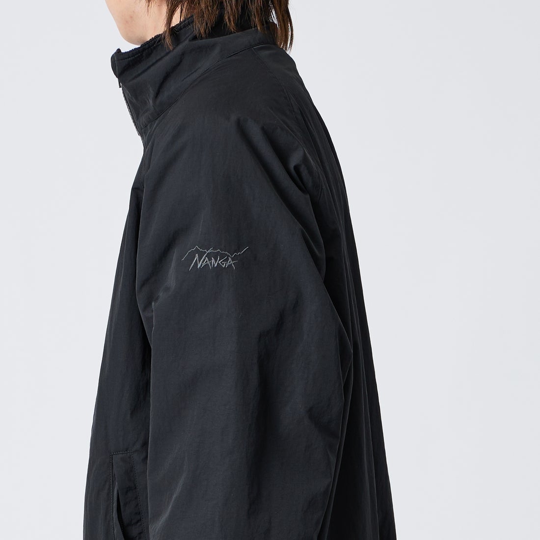 JEANSFACTORY × NANGA [ジーンズファクトリー × ナンガ] 別注 裏フリースブルゾン [NW2609-JF] BLACK &&モデル身長：177cm 着用サイズ：L&&