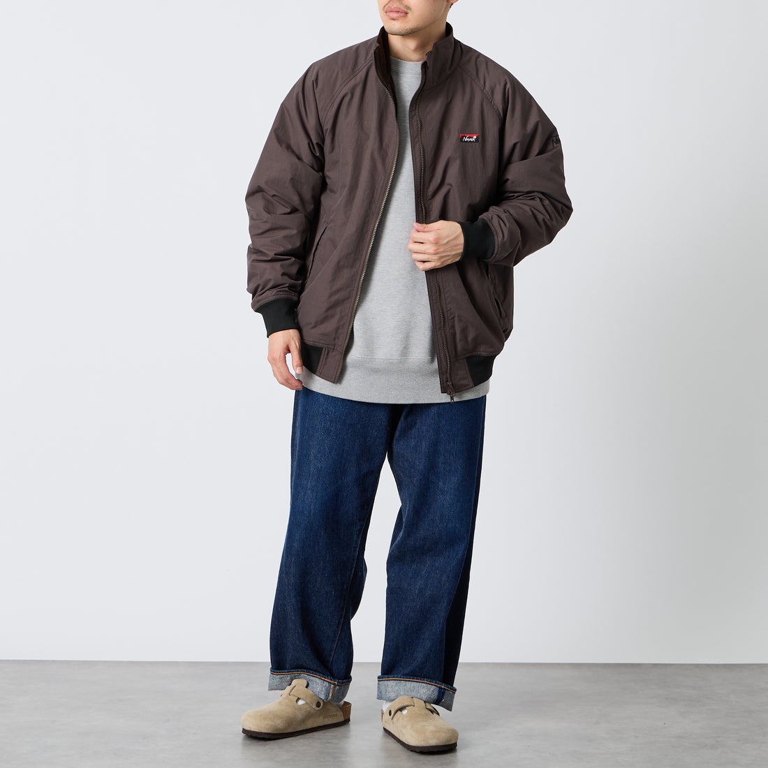 JEANSFACTORY × NANGA [ジーンズファクトリー × ナンガ] 別注 裏フリースブルゾン [NW2609-JF] BROWN &&モデル身長：168cm 着用サイズ：M&&