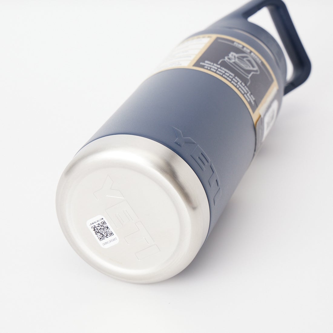 YETI [イエティ] ランブラー 26ozストローウォーターボトル [26OZ-BOTTLE-WITH-STR] NAVY