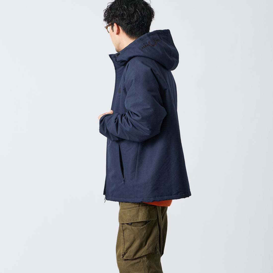 ★FRED PERRY ワンポイント 刺繍 中綿 キルティング ウール コート 予約商品】FRED PERRY [フレッドペリー] 別注 パデッド フード刺繍