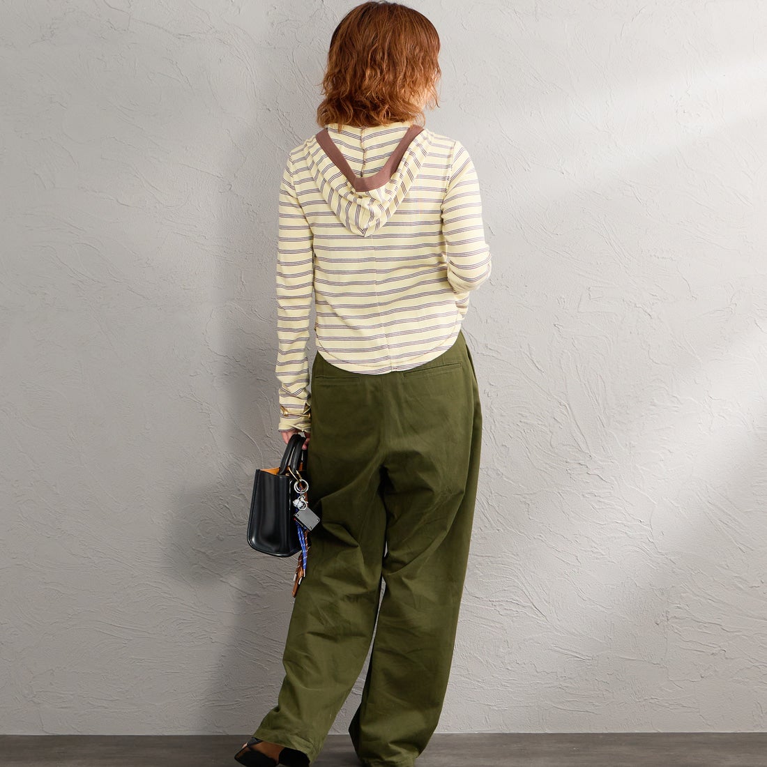 Robert P.Miller [ロバートピーミラー] 別注 ヘンリーネックフードカットソー [RM264-2283IN-JF] BANANA &&モデル身長：158cm 着用サイズ：F&&