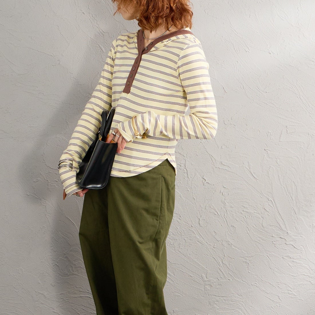 Robert P.Miller [ロバートピーミラー] 別注 ヘンリーネックフードカットソー [RM264-2283IN-JF] BANANA &&モデル身長：158cm 着用サイズ：F&&