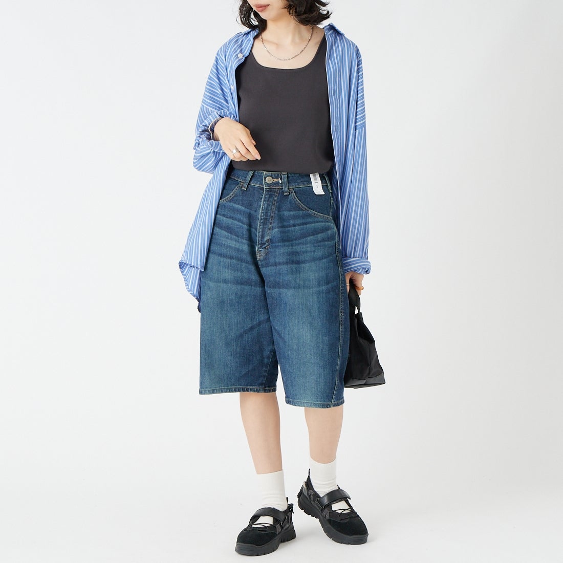 SOMETHING [サムシング] カーブデニムジョーツ [S708] 40 MID BLU &&モデル身長：162cm 着用サイズ：S&&