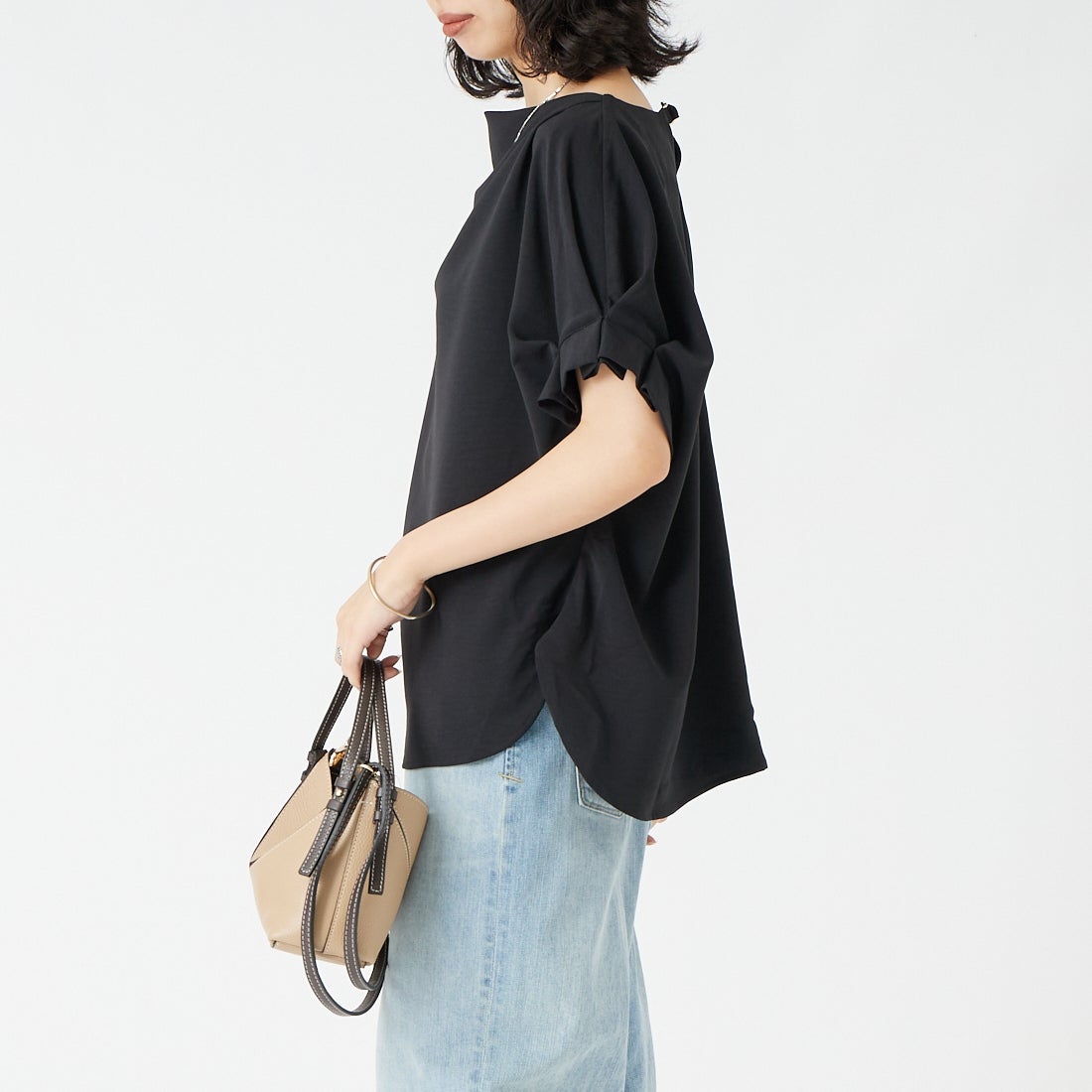 Jf Ready Made [ジェイエフレディメイド] ドレープネックブラウス [756112] 03 ﾌﾞﾗｯｸ &&モデル身長：162cm 着用サイズ：F&&
