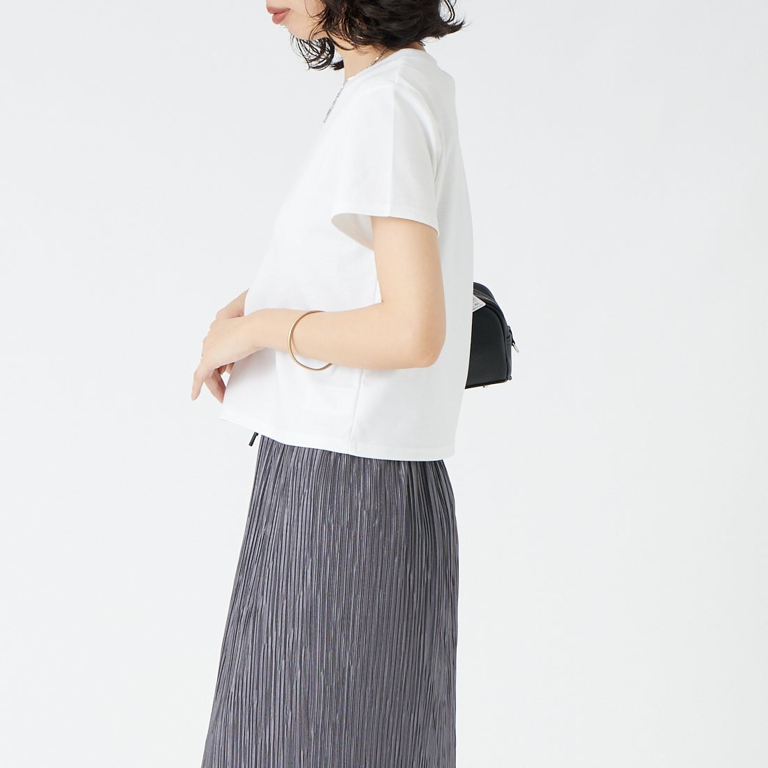 Jeans Factory Clothes [ジーンズファクトリークローズ] コンパクトTシャツ [21268061]031 ﾎﾜｲﾄ &&モデル身長：162cm 着用サイズ：F&&