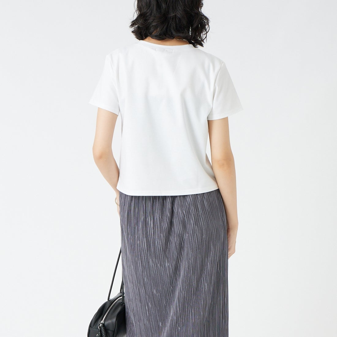 Jeans Factory Clothes [ジーンズファクトリークローズ] コンパクトTシャツ [21268061]031 ﾎﾜｲﾄ &&モデル身長：162cm 着用サイズ：F&&