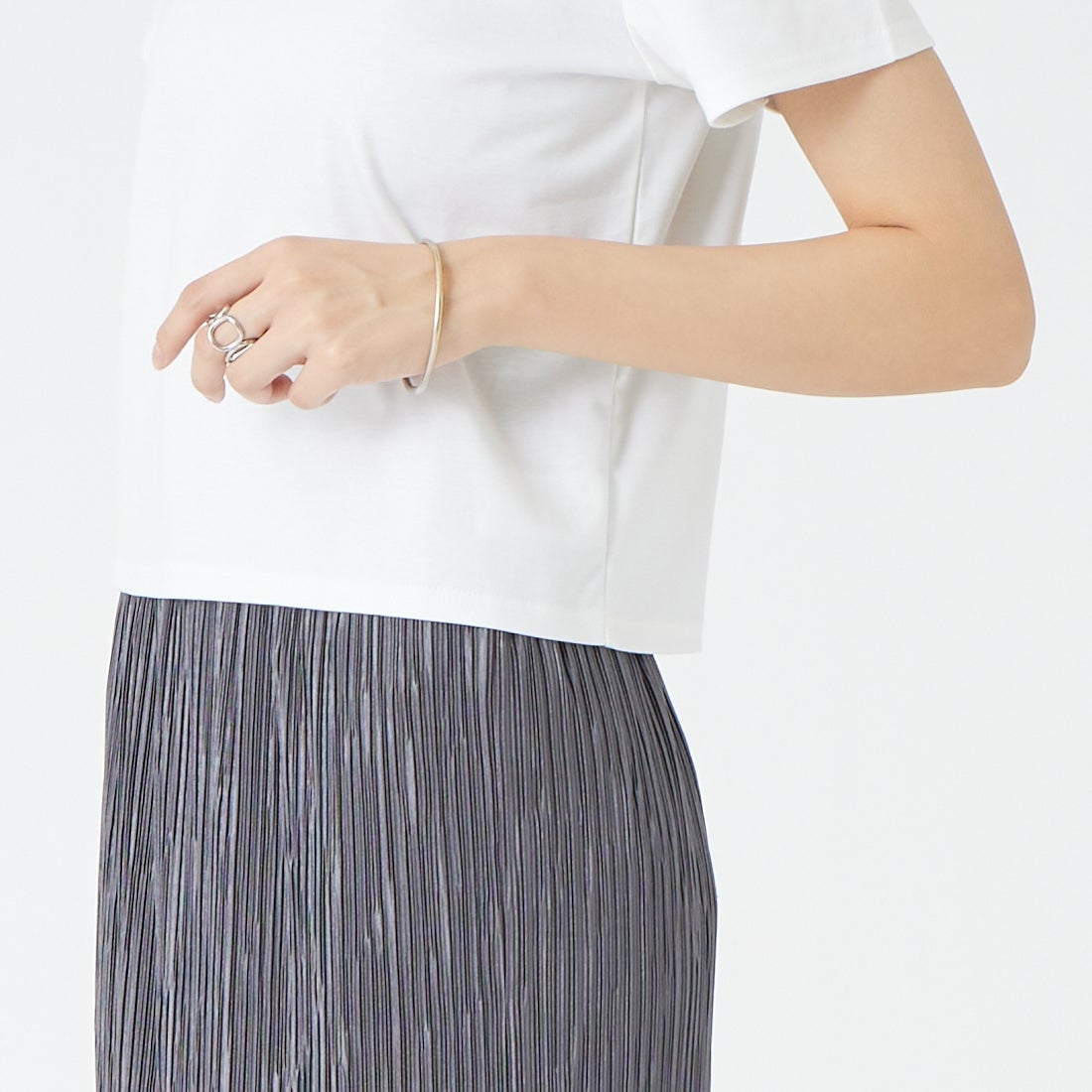 Jeans Factory Clothes [ジーンズファクトリークローズ] コンパクトTシャツ [21268061]031 ﾎﾜｲﾄ &&モデル身長：162cm 着用サイズ：F&&