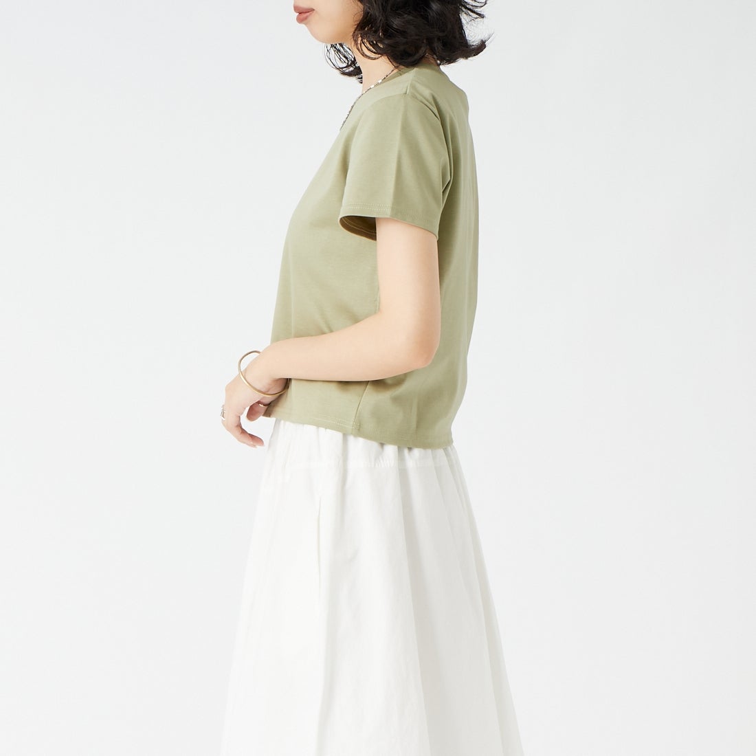 Jeans Factory Clothes [ジーンズファクトリークローズ] コンパクトTシャツ [21268061]056 ｶｰｷ &&モデル身長：162cm 着用サイズ：F&&