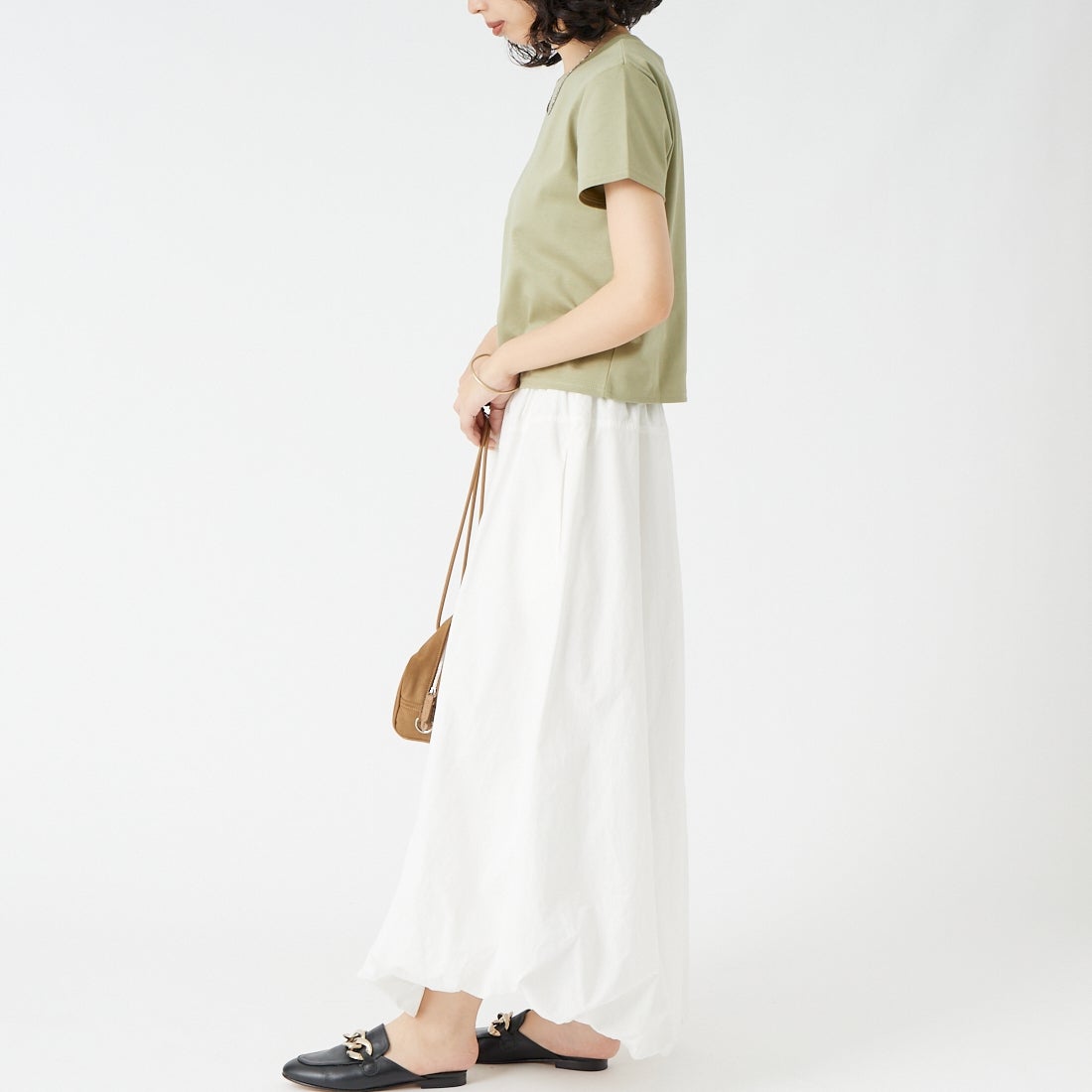 Jeans Factory Clothes [ジーンズファクトリークローズ] コンパクトTシャツ [21268061]056 ｶｰｷ &&モデル身長：162cm 着用サイズ：F&&