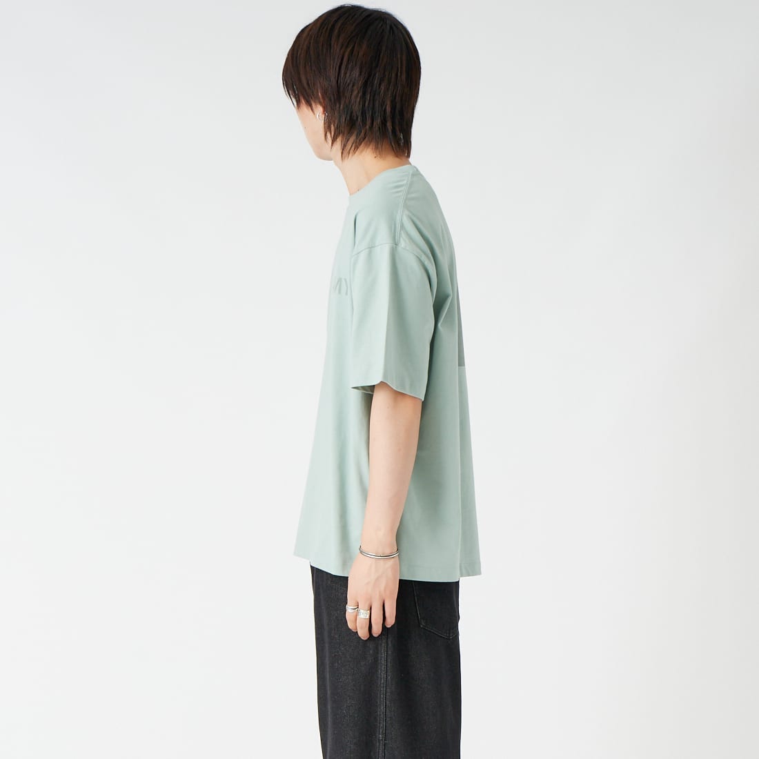 MADE IN STANDARD [メイドインスタンダード] 別注 ARMY ショートスリーブTシャツ [ARMY-TEE-JF] ｽﾓｰｷｰｸﾞﾘｰﾝ &&モデル身長：177cm 着用サイズ：M&&