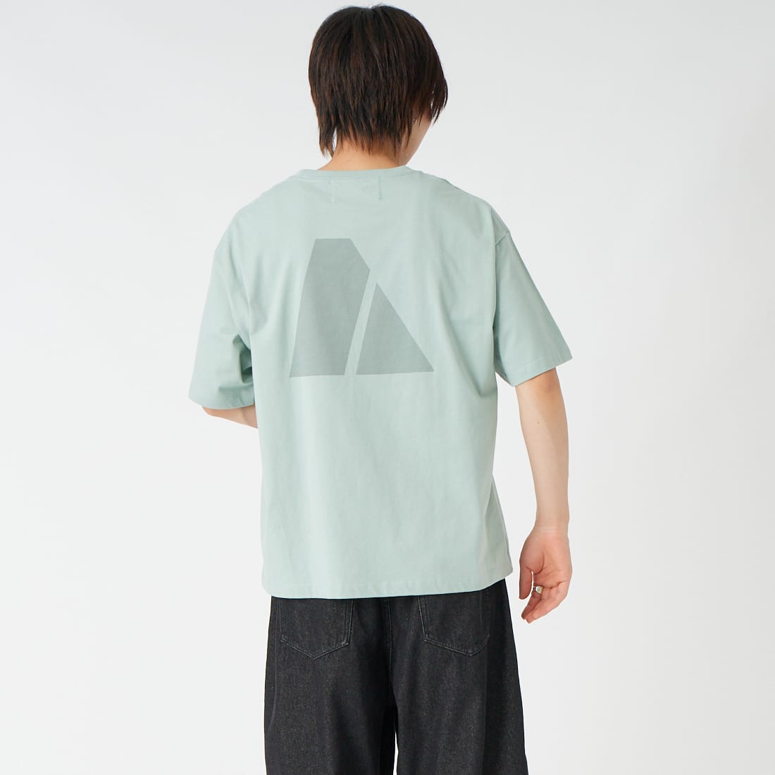 MADE IN STANDARD [メイドインスタンダード] 別注 ARMY ショートスリーブTシャツ [ARMY-TEE-JF] ｽﾓｰｷｰｸﾞﾘｰﾝ &&モデル身長：177cm 着用サイズ：M&&