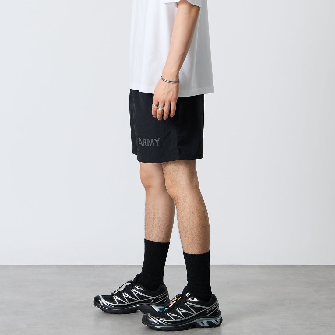 MADE IN STANDARD [メイドインスタンダード] 別注 ARMY ショーツ [ARMY-SHORTS-JF] BLACK &&モデル身長：177cm 着用サイズ：S&&