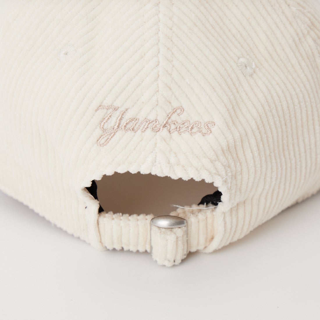 NEW ERA [ニューエラ] 別注 9TWENTY コーデュロイキャップ ニューヨーク・ヤンキース [15401139-JF] IVORY