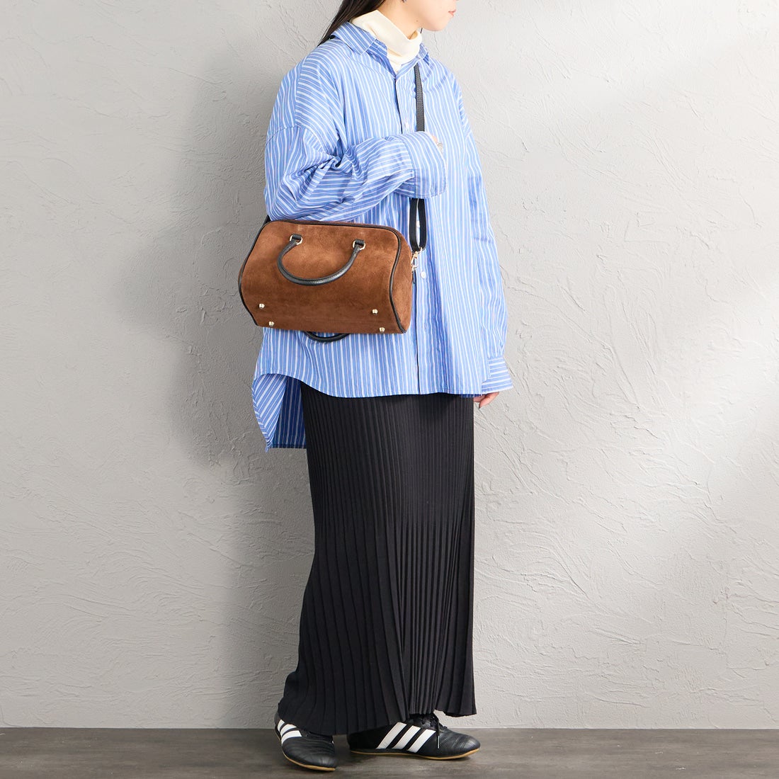AULENTTI [オウレンティ] 別注 2WAYスエードボストンバッグ [DI-3014-SCDO-JF] BROWN