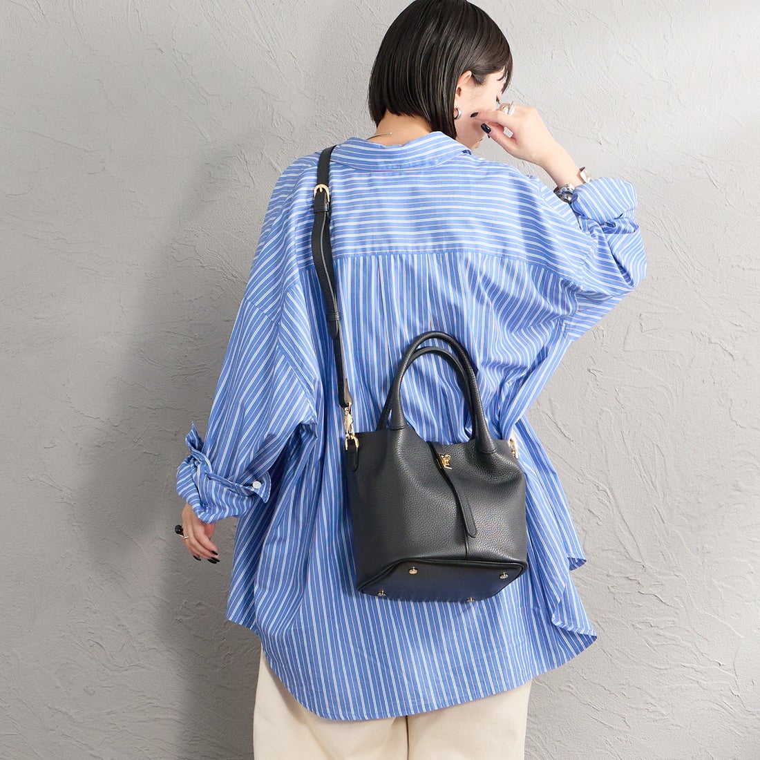 VIOLAd'ORO [ヴィオラドーロ] TRERO イタリアンWフェイスレザー ベルトトートバッグ [V-1573] BLACK/GRAY
