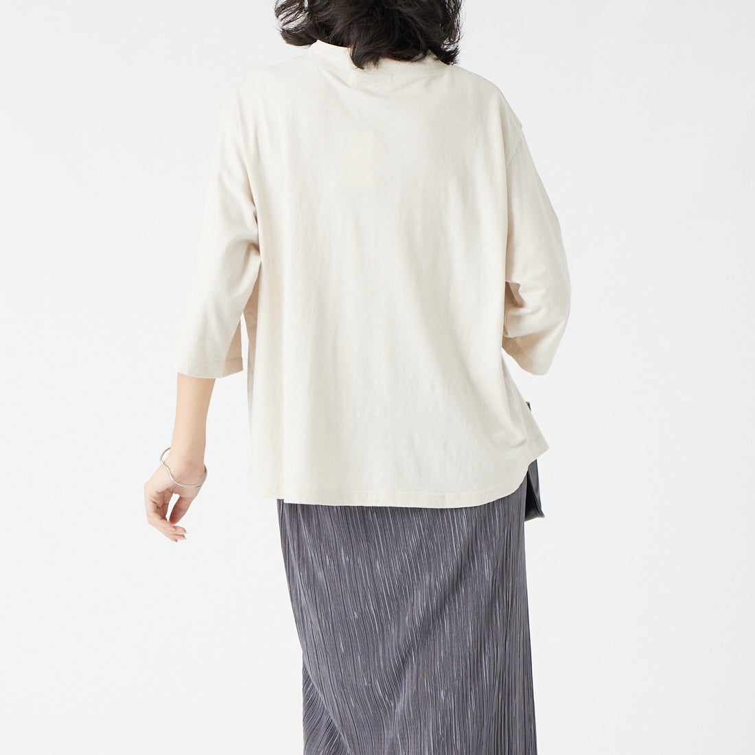 tumugu: [ツムグ] ラフィ天竺 プリントTシャツ [TC26222] 10 BEIGE &&モデル身長：162cm 着用サイズ：F&&